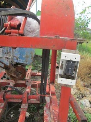 ขายเครนยกของ เครนยกปูน เครนก่อสร้าง มือสอง