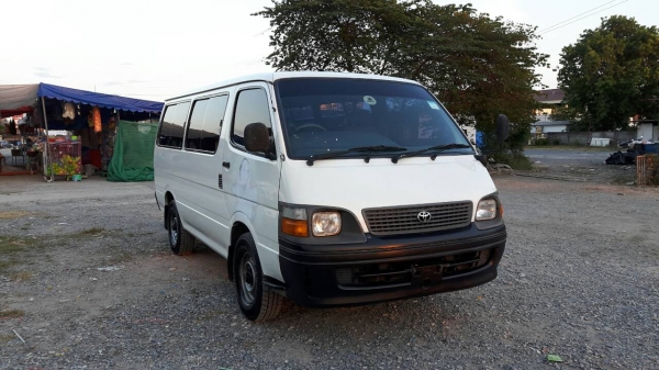 รถตู้ โตโยต้า ไฮเอช รถตู้ โตโยต้า ไฮเอช