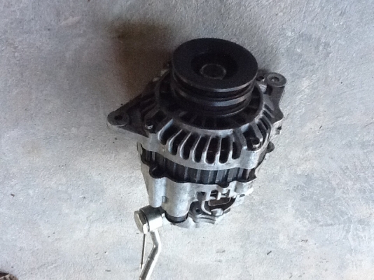 ขายไดชาร์จสตราด้า4d56 ขายไดชาร์จสตราด้า4d56