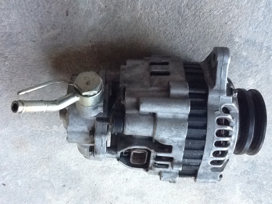 ขายไดชาร์จสตราด้า4d56 ขายไดชาร์จสตราด้า4d56