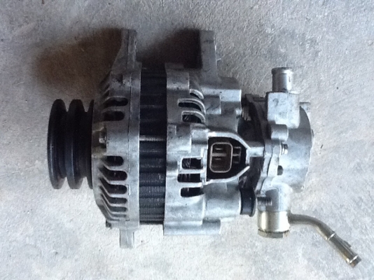 ขายไดชาร์จสตราด้า4d56