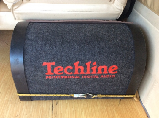 ขายลำโพงแคปซูลยี่ห้อเทคลาย