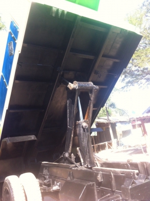 ขาย. FUSO -FN215  ดั้มเพลาเดียวสภาพดี