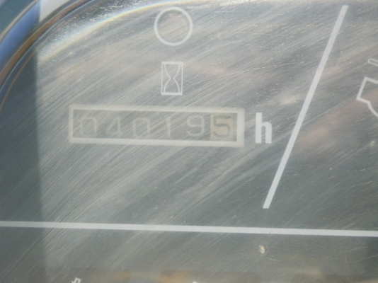 Komatsu PC35R-8 ปั้มนิ้ว