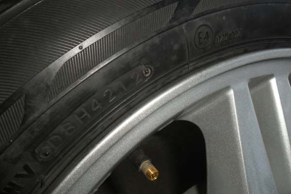 ล้อแม็ก 16นิ้ว 6รู อีซูสุ พร้อมยาง สวยๆ 4 ล้อ ลดราคาเหลือ 5700 บาท