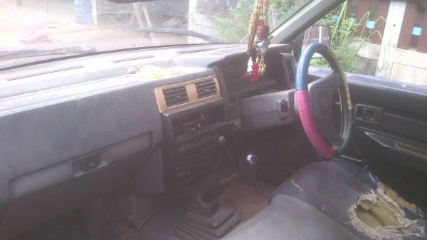 NISSAN BIGM 2.5ฝาแดง ปี37 ภาษีเต็ม แอร์มี เล่มพร้อม NISSAN BIGM 2.5ฝาแดง ปี37 ภาษีเต็ม แอร์มี เล่มพร้อม