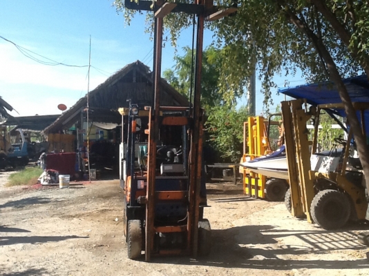 Toyota 5fg10 สภาพดีพร้อมใช้ติดแก๊สแล้ว เพิ่งเข้าจากญี่ปุ่นครับราคาไม่แพงครับ