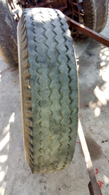 ขายยาง900พร้อมกระทระสภาพสวยราคาถูกโทร 0920037581