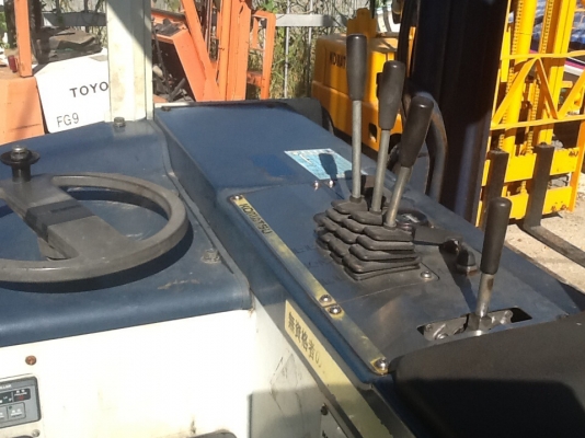 รถยกไฟฟ้าkomutsu fb15rs-8สภาพดีพร้อมใช้เก่าญี่ปุ่นแบ็ตฯเยี่ยมราคาไม่แพงครับ