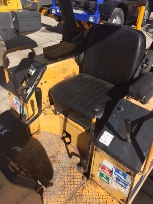 มาถึงแล้ว KOMATSU D20PL-6 แทรค 70 cm