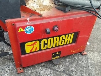 มาอีกตัวแล้วครับ เครื่องถอดยาง CORGHI มือสองเก่านอก ราคา 28,000 บาทเท่าเดิมครับ มาอีกตัวแล้วครับ เครื่องถอดยาง CORGHI มือสองเก่านอก ราคา 28,000 บาทเท่าเดิมครับ