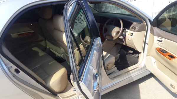 Toyota Altis 1.8 e ปี 02 รถสภาพสวยพร้อมใช้ เจ้าของดูแลดี เครื่องยนต์ ระบบเกียร์ ช่วงล่างสมบูรณ์ ภายนอกภายในใหม่ๆ รถไม่ช้ำไม่โทรม