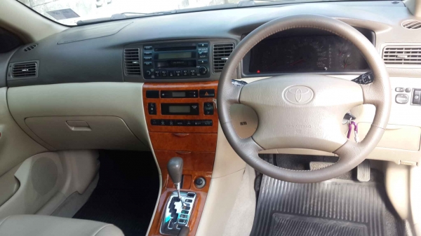 Toyota Altis 1.8 e ปี 02 รถสภาพสวยพร้อมใช้ เจ้าของดูแลดี เครื่องยนต์ ระบบเกียร์ ช่วงล่างสมบูรณ์ ภายนอกภายในใหม่ๆ รถไม่ช้ำไม่โทรม