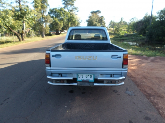 ขายรถกระบะ ISUZU TFR SPACE CAB SLX 2.5 ปี39  พวงมาลัยพาเวอร์โรงงานหน้าหนูแท้ตัวท็อปกระจกไฟฟ้า รถสภาพเดิมๆเครื่องดีไม่ไอไม่จามประหยัดน้ำมันสุดๆ ครัชชีเดิมสวยไม่มีผุช่วงล่างแน่นปึกรถบางเดิมเอกสารพร้อมโอนภาษีพรบ59+แอร์เย็น+เทปชีดี+ยางดี4เส้น+แม๊กไลเนอร์+ล้อแ