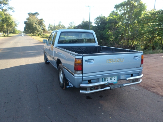 ขายรถกระบะ ISUZU TFR SPACE CAB SLX 2.5 ปี39  พวงมาลัยพาเวอร์โรงงานหน้าหนูแท้ตัวท็อปกระจกไฟฟ้า รถสภาพเดิมๆเครื่องดีไม่ไอไม่จามประหยัดน้ำมันสุดๆ ครัชชีเดิมสวยไม่มีผุช่วงล่างแน่นปึกรถบางเดิมเอกสารพร้อมโอนภาษีพรบ59+แอร์เย็น+เทปชีดี+ยางดี4เส้น+แม๊กไลเนอร์+ล้อแ