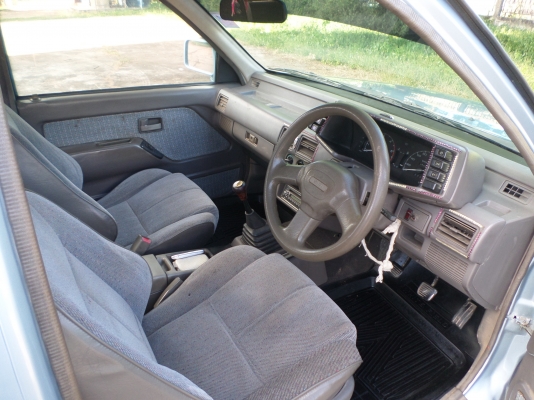 ขายรถกระบะ ISUZU TFR SPACE CAB SLX 2.5 ปี39  พวงมาลัยพาเวอร์โรงงานหน้าหนูแท้ตัวท็อปกระจกไฟฟ้า รถสภาพเดิมๆเครื่องดีไม่ไอไม่จามประหยัดน้ำมันสุดๆ ครัชชีเดิมสวยไม่มีผุช่วงล่างแน่นปึกรถบางเดิมเอกสารพร้อมโอนภาษีพรบ59+แอร์เย็น+เทปชีดี+ยางดี4เส้น+แม๊กไลเนอร์+ล้อแ