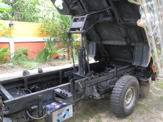 ISUZU NKR 55 E หัวการ์ตูน บรรทุกดั๊ม 4 ล้อ ไม่ติดเวลา