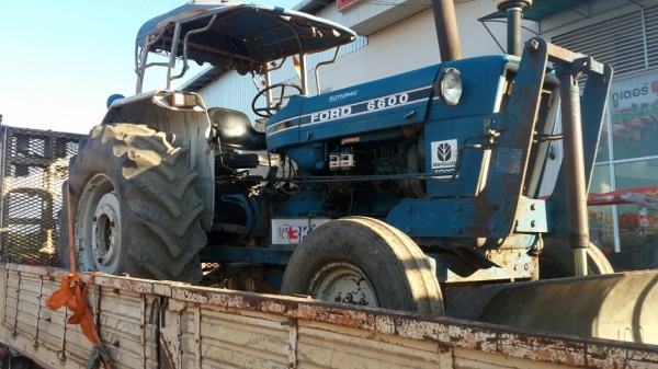 ขายรถฟอร์ด 5000