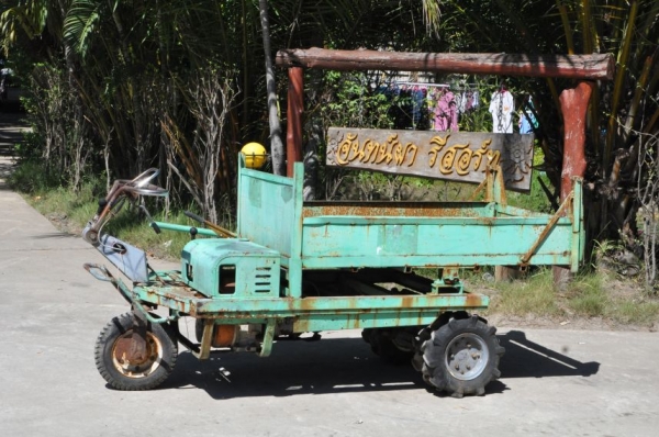 ขายรถkawasaki(ดั้มมือ) บรรทุกสินค้าการเกษตร&amp;ก่อสร้าง สภาพสวยเดิมจากญี่ปุ่นยังไม่เคยใช้งานในไทย 16,000บาท!!