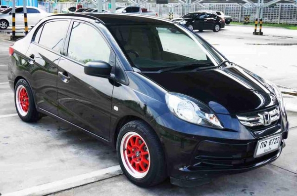 2013 HONDA BRIO AMAZE 1.2 V