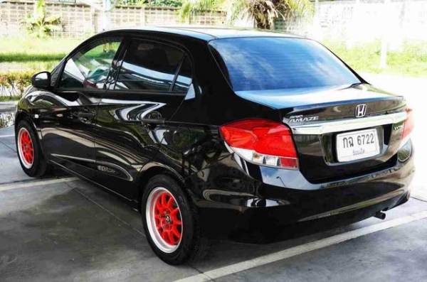 2013 HONDA BRIO AMAZE 1.2 V