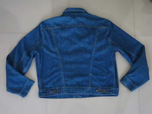 เสื้อแจ็คเก็ตยีนส์   Wrangler MADE IN U.S.A.รุ่นเก่าสามตะเข็บป้ายขาว