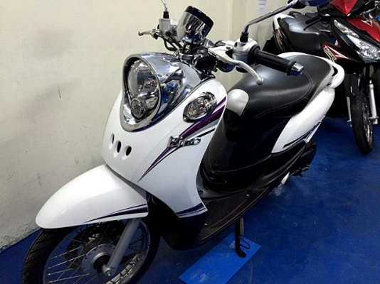 Fino ลายคลาสสิค สีขาว สวยสะอาด รถเดือน กันยายน ปี55 ไมล์ 108xx โล เปลี่ยนยางให้ใหม่หน้าหลัง แถม 3 รายการ 22900 Fino ลายคลาสสิค สีขาว สวยสะอาด รถเดือน กันยายน ปี55 ไมล์ 108xx โล เปลี่ยนยางให้ใหม่หน้าหลัง แถม 3 รายการ 22900