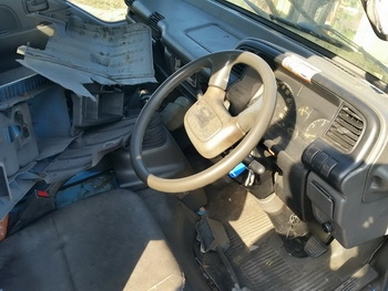 -ขาย หัวเก๋ง หัวรถ 10 ล้อ ISUZU NPR เก่านอก ราคาถูก สภาพยังสวยๆ ครับ -ขาย หัวเก๋ง หัวรถ 10 ล้อ ISUZU NPR เก่านอก ราคาถูก สภาพยังสวยๆ ครับ