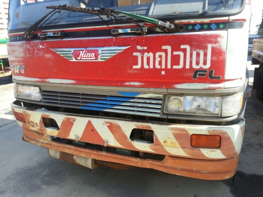 รถฮีโน่ 10 ล้อ FL3H  บรรทุกน้ำมัน 195 แรงม้า.  ( เพลา เดียว. )     สนใจติดต่อ  084 - 7693391