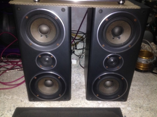 SHARP CD U10 ครบชุดเก่าญี่ปุ่นใช้ไฟ100V ตามสภาพCDเล่นไม่ได้นอกนั้นได้หมด