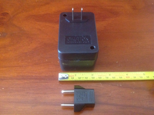 ขายหม้อแปลงไฟ 220 เป็น 110V ขนาดเล็ก  3"X2" พกพาสะดวก ขนาด 100W