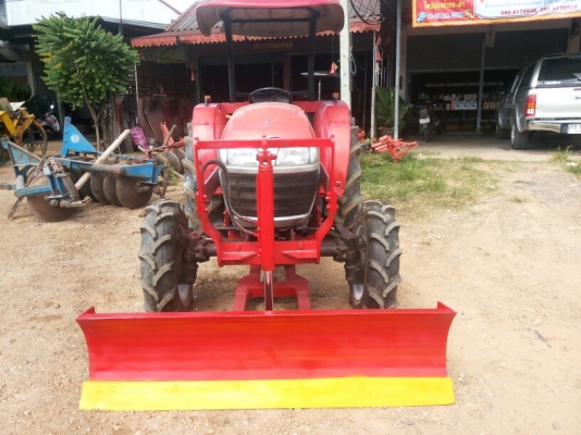 รถแทรกเตอร์ ยันม่าร์ 45 แรงม้า รถแทรกเตอร์ ยันม่าร์ 45 แรงม้า