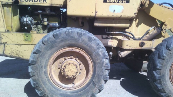 ขายรถตักล้อยาง JH30B สภาพพร้อมใช้งาน สนใจโทร 090-8588220คุณนะ 093-3258446คุณบิว หรือเข้าดูสินค้าอื่นๆได้ที่ www.truck.in.th/498 หรือเพจFacebook ณรงค์ ซื้อขายรถมือสอง (เว็บไซต์ส่วนตัว) หรือFacebook ตลาดรถมือสอง คุณนะ