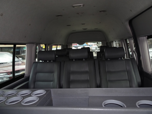 รถตู้มือสอง สวยไร้ตำหนิ เดิมๆออกห้าง ปี2010 เครื่องดีเวล สนใจโทรเลย 087-775-8887