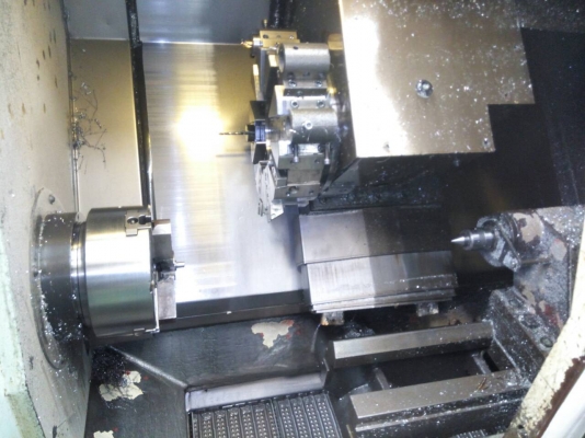 ขาย CNC Lathe Twinhorn Fanuc Oi-TD ใหม่มากปี 2011-2012 ใช้งานมาแค่ 3 ปี สภาพดีมาก พร้อมใช้งานครับ