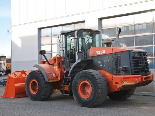 HITACHI ZW250 Y2012