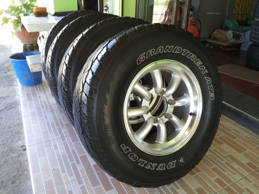 ล้อกล้วย 16x8 พร้อมยาง dunlop grandtrek at3 265/70/16