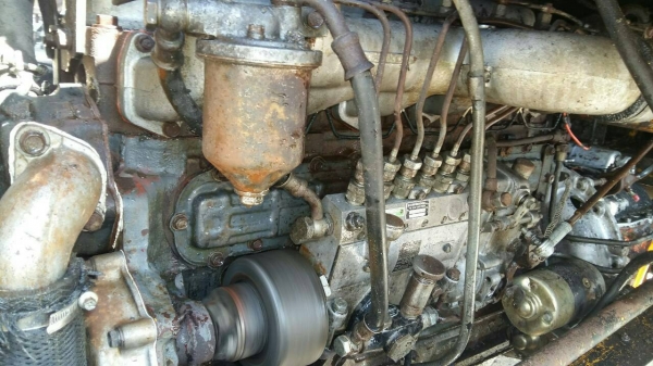 รถตัก เครื่อง hino 6 สูบ 140 แรง ยางใหม่ 4 เส้น รถพร้อมใช้งาน