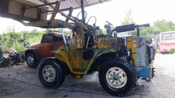 รถตัก เครื่อง hino 6 สูบ 140 แรง ยางใหม่ 4 เส้น รถพร้อมใช้งาน