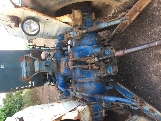 ขายFORD. 77. สภาพดีพร้อมใช้สุดๆ อุปกรใบดัน