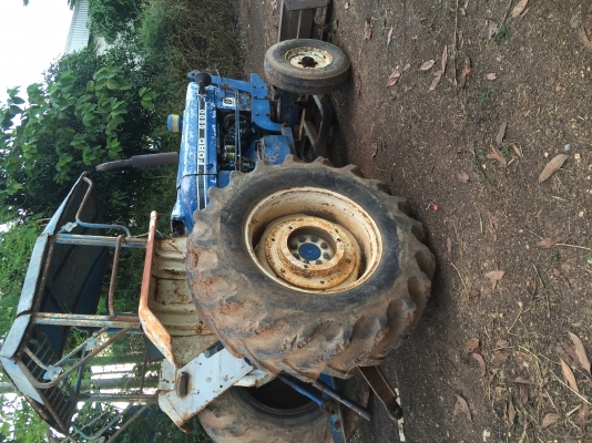 ขายFORD. 77. สภาพดีพร้อมใช้สุดๆ อุปกรใบดัน