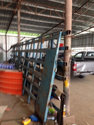 รถอีซูซุ 10 ล้อ พื้นเรียบ 165 แรงม้า.  ปี 40    สนใจติดต่อ  081 - 6079515