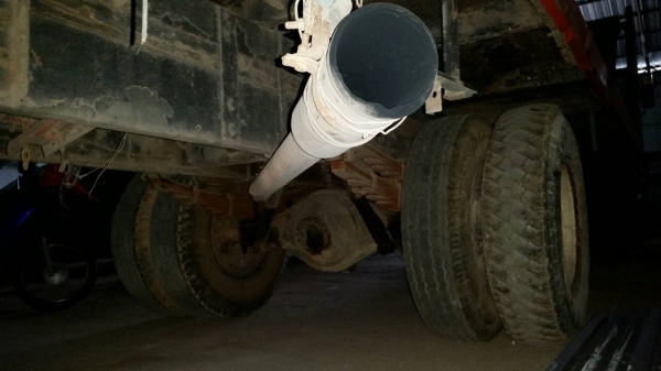 รถอีซูซุ 10 ล้อ พื้นเรียบ 165 แรงม้า.  ปี 40    สนใจติดต่อ  081 - 6079515