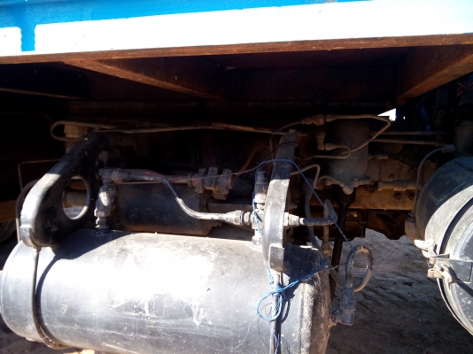 สิบล้อราคาประหยัดขึ้นรถเกี่ยวแมคโคเครื่อง185แรงทิฟฟี่ 3700000