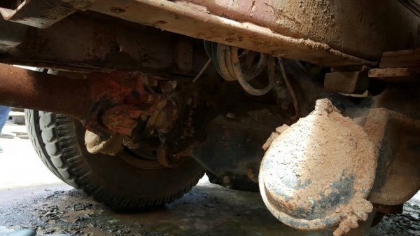 ขายรถโม่ปูน 5 คิว 10 ล้อเพลาเดียว ใช้งานได้ปกติ ไม่มีทะเบียน เครื่อง HO7C 180 แรงม้า ช่วงล่าง ZM เบรคลมดัน พวงมาลัยพาวเวอร์ ราคาคุยกันได้ครับ