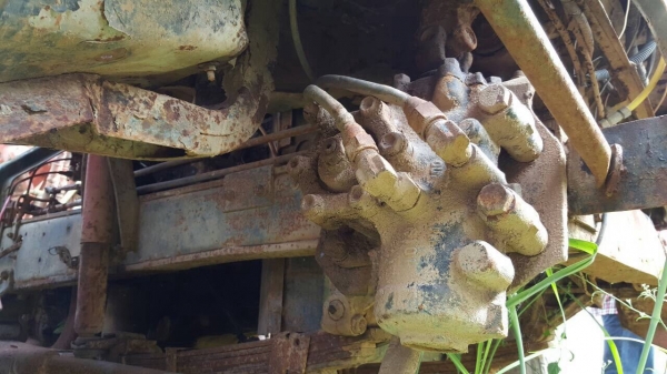 ขายรถโม่ปูน 5 คิว 10 ล้อเพลาเดียว ใช้งานได้ปกติ ไม่มีทะเบียน เครื่อง HO7C 180 แรงม้า ช่วงล่าง ZM เบรคลมดัน พวงมาลัยพาวเวอร์ ราคาคุยกันได้ครับ