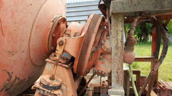 ขายรถโม่ปูน 5 คิว 10 ล้อเพลาเดียว ใช้งานได้ปกติ ไม่มีทะเบียน เครื่อง HO7C 180 แรงม้า ช่วงล่าง ZM เบรคลมดัน พวงมาลัยพาวเวอร์ ราคาคุยกันได้ครับ