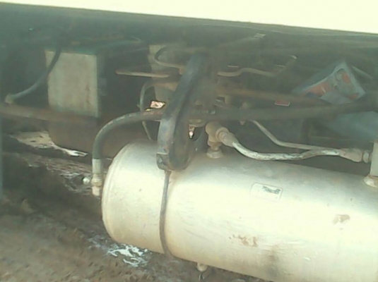 ขายเทรลเลอร์2เพลา เครื่อง195แรง โลฮาย10สปีด หางใหญ่ขึ้นPC200ได้สบาย พ.เพาเวอร์ เบรกทิฟฟี่ ภายในสวย แอร์เย็น สภาพพร้อมใช้งาน เอกสารพร้อมโอน สนใจโทร 090-8588220คุณนะ 093-3258446คุณบิว หรือเข้าดูสินค้าอื่นๆได้ที่ www.truck.in.th/498 หรือเพจFacebook ณรงค์ ซื้