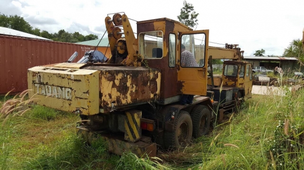 ขาย รถเครน TADANO 15 ตัน เอกสารเล่มทะเบียนครบ รถใช้งานได้ปกติ เครื่อง PE6 260 แรงม้า ราคาต่อรองได้ครับ ขาย รถเครน TADANO 15 ตัน เอกสารเล่มทะเบียนครบ รถใช้งานได้ปกติ เครื่อง PE6 260 แรงม้า ราคาต่อรองได้ครับ