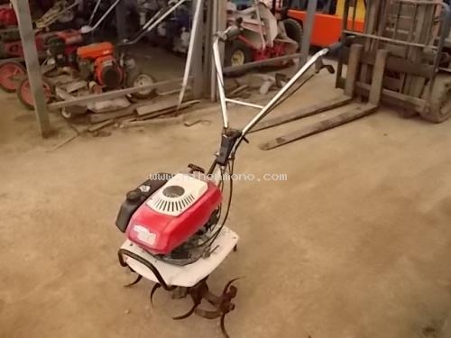 เครื่องพรวนดิน   HONDA   F200  รหัสสินค้า : 80803283 Line ID: nihonmono  หรือเพิ่มเติมไดที่ www.nihonmono.com